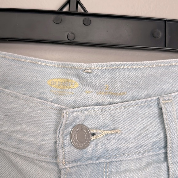 Old Navy Light Wash Distressed Cut-Off Shorts - Picture 2 of 3